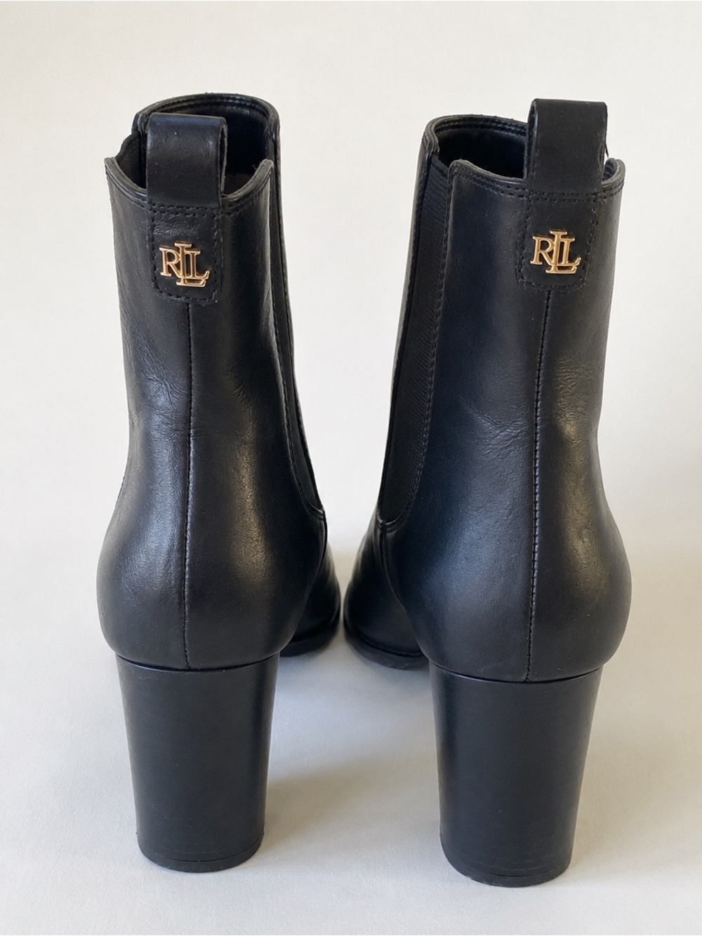 Lauren Ralph Lauren Black Leather Chelsea Ankle Boots Women's 9.5 Quiet Luxury - Picture 3 of 5
